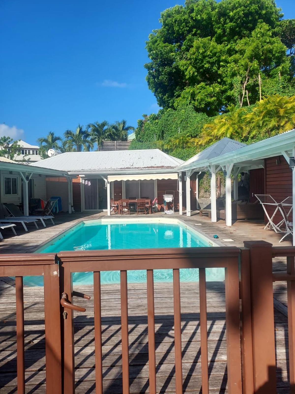 Location Dampierre Apartment Ле Госие Екстериор снимка