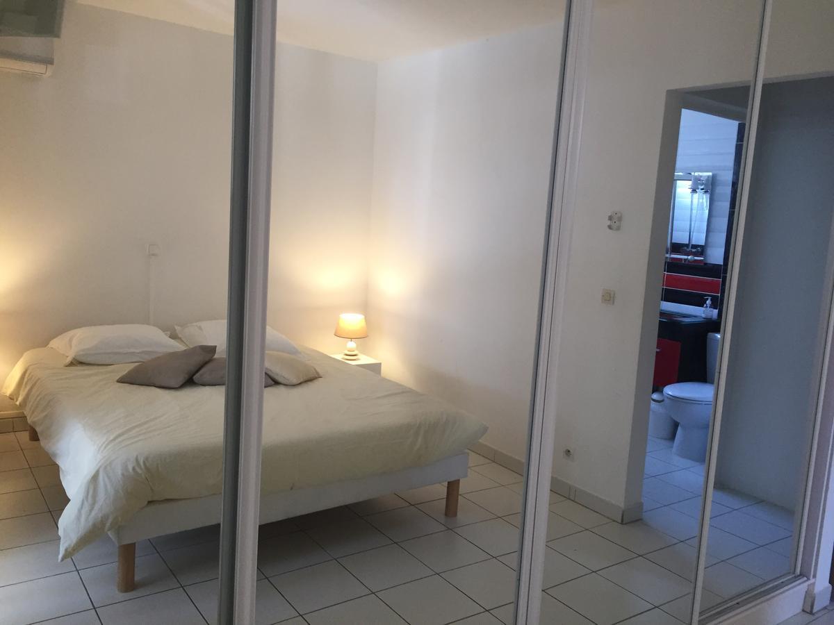 Location Dampierre Apartment Ле Госие Екстериор снимка